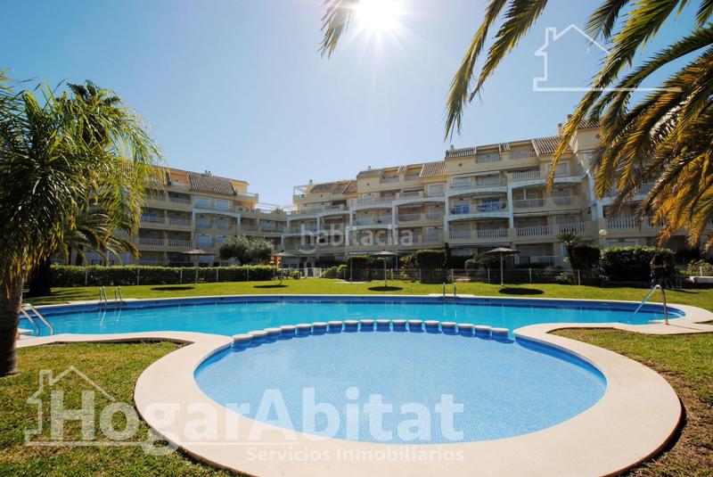 Foto 6e897caa-1ac5-4180-b13e-8547139cbb3c. Piso vistas frontales al mar! luminoso en residencial con piscina y terraza en Dénia