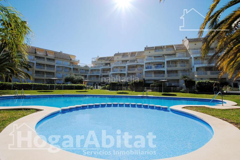 Foto 80253f81-4345-4b22-928b-0e57a1b8007c. Piso vistas frontales al mar! luminoso en residencial con piscina y terraza en Dénia