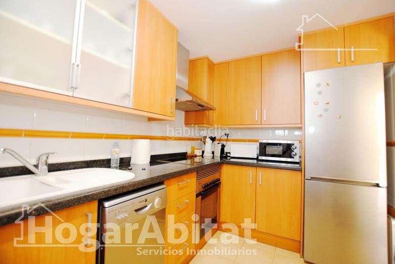 Foto d88b1121-a760-4c25-8374-179e5001c53a. Piso vistas frontales al mar! luminoso en residencial con piscina y terraza en Dénia