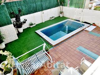 Casa a Benimàmet. Espectacular casa con ascensor y piscina privada