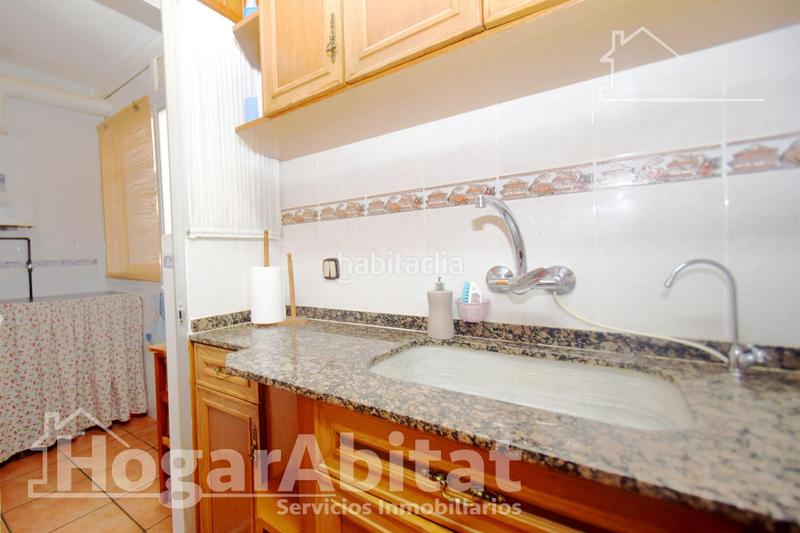 Foto ebcd303c-66d5-40fb-b2c4-d3d35681488c. Piso totalmente reformado con balcón y ascensor, cerca del centro en Moncada