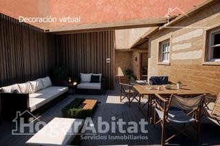Casa a Moncada. Casa con solar y terraza cerca de la universidad