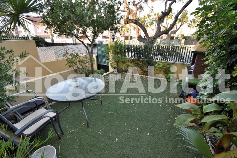 Foto cef5629a-25a6-43fa-9033-d88795dd69ca. Reihenhaus mit parking pool in Playa Burriana