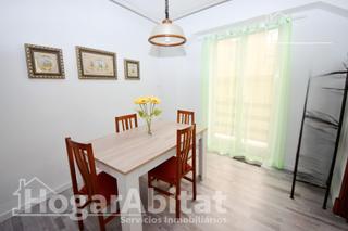 Etagenwohnung  Calle major. Reformado, bonito y exterior con balcón en el centro
