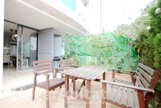 Pis  Avenida valencia. Cerca de la playa! amplio en residencial con piscina y terraza