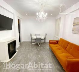 Appartement à Centro - Ambulatorio. Bonito, luminoso y acogedor con balcón, cerca del centro