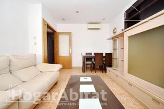Etagenwohnung  Calle lucena. Amplio, luminoso y exterior con balconera y galería cerca de la