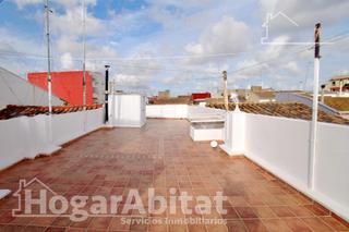 Casa a Moncada. Magnífica vivienda! reformada y muy amplia con gran terraza