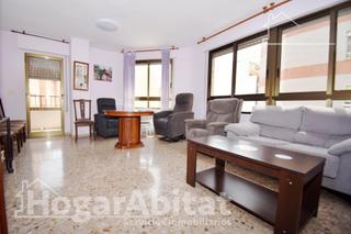 Appartement  Calle lleida. Amplio y exterior con garaje y trastero