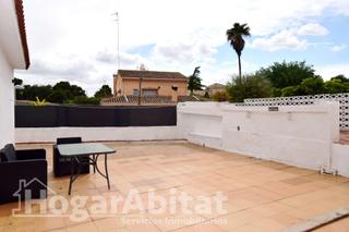 Xalet a La Cañada. Chalet espectacular! reformado con piscina privada y gran terraz
