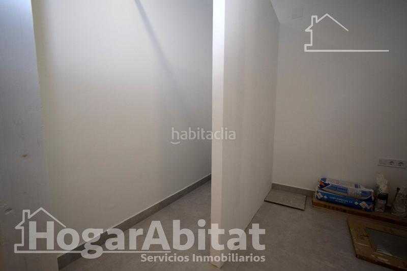 Foto 4d38c91f-9d48-465a-8aab-fe250c083ed0. Piso reforma a estrenar! estudio impecable y acogedor, muy céntrico en Benetússer