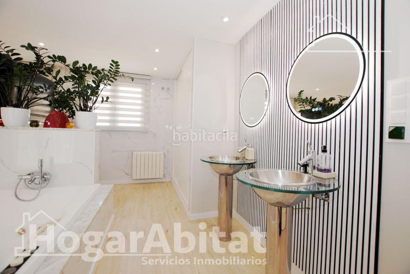 Foto 1b4cf385-b387-4bd9-9382-0789cc81e03d. Ático  espectacular! moderno en residencial con piscina y gran terraza en Dénia