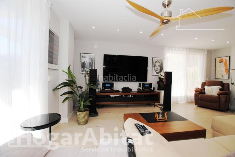 Foto 815643c3-2d6f-468e-8c19-10946f1c7f44. Ático  espectacular! moderno en residencial con piscina y gran terraza en Dénia