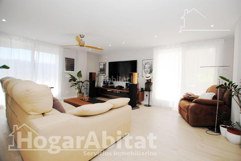 Foto 86fa8627-e138-4ad2-b372-6cb060d2479c. Ático  espectacular! moderno en residencial con piscina y gran terraza en Dénia