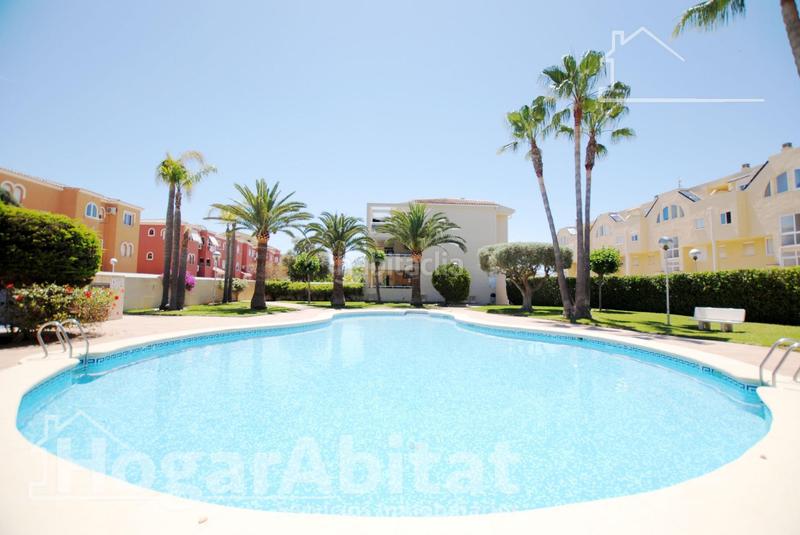Foto cdf0811b-510d-444c-8c23-52cdfeb9102e. Ático  espectacular! moderno en residencial con piscina y gran terraza en Dénia