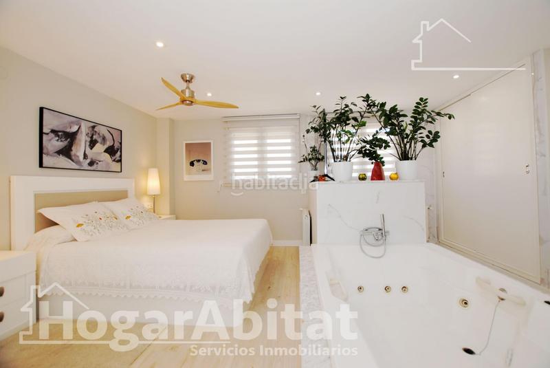 Foto d613c637-904b-4a4e-8443-e20ebd86e0fd. Ático  espectacular! moderno en residencial con piscina y gran terraza en Dénia