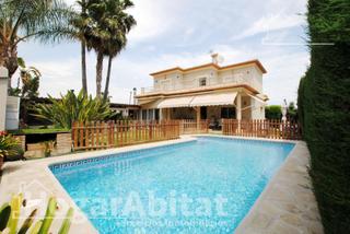Xalet a Poblets (els). Villa espectacular! amplia con piscina privada, garaje y gran te