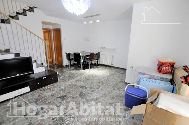 Foto 0cb01a8f-49a6-445e-87ef-f6d7429d8c4e. Casa adosada adosado amplio y luminoso con dos terrazas, dos garajes y trastero en Puçol