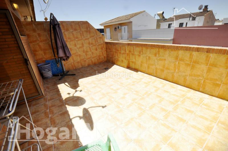 Foto 55df12fa-b4cc-4c7f-b27a-3b9575800029. Casa adosada adosado amplio y luminoso con dos terrazas, dos garajes y trastero en Puçol