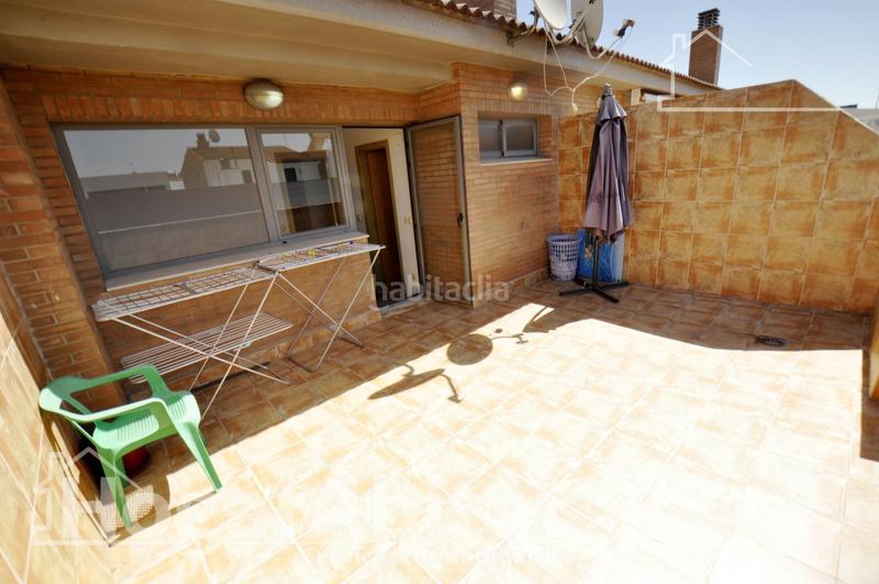 Foto dfaf22cb-cc8c-46e7-ad19-47e819f52cdc. Casa adosada adosado amplio y luminoso con dos terrazas, dos garajes y trastero en Puçol