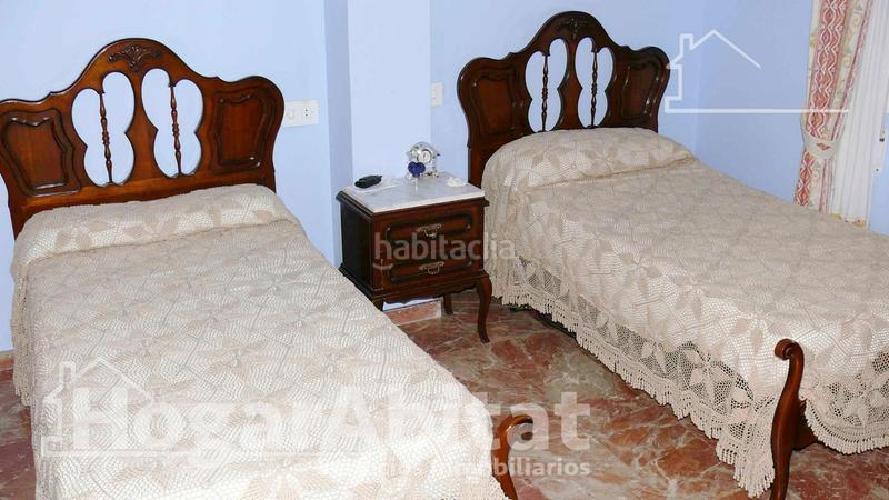 Foto b57eaed6-af4d-43f4-b691-aa899607f296. Chalet  con piscina, 3 terrazas y parking en Moncofa
