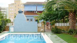 Xalet a Moncófar Playa. Chalet con piscina, 3 terrazas y parking