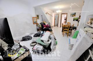 Casa a El Castell. Casa para reformar, amplia y luminosa con tres terrazas, en el c