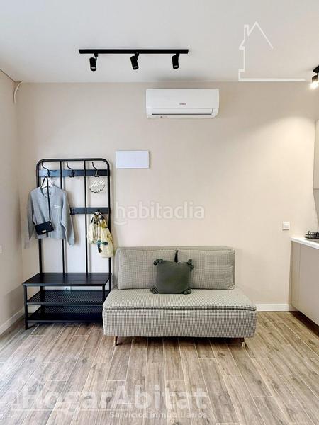 Foto 57ca1c49-c1ea-484c-be20-46391853f4bb. Piso totalmente reformado! acogedor, impecable y luminoso en Valencia