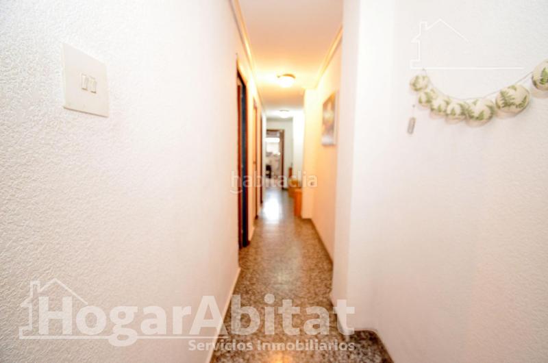 Foto 5a471801-d0f3-40a7-8d4c-c84a050b109e. Piso centro! amplio y luminoso con ascensor y terraza en Oliva