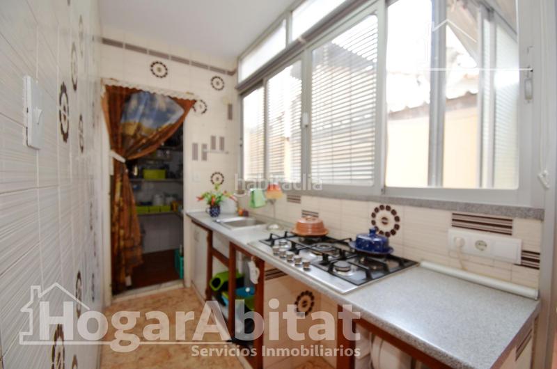 Foto 943720bb-d0e9-40be-b582-675419333bb3. Piso centro! amplio y luminoso con ascensor y terraza en Oliva