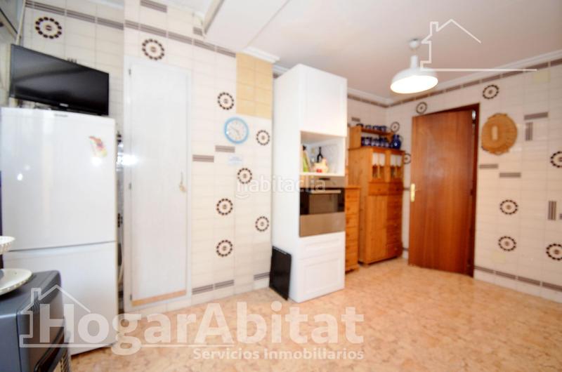 Foto 98755f46-2b79-4110-aa32-884412be4a09. Piso centro! amplio y luminoso con ascensor y terraza en Oliva