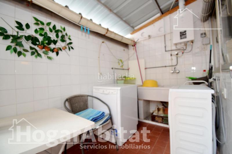 Foto d887309d-57d7-4c7b-917f-cffa9c260742. Piso centro! amplio y luminoso con ascensor y terraza en Oliva
