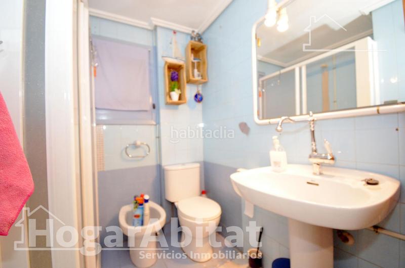 Foto e2066f2a-a72b-4dcb-b82a-04b8cc68898b. Piso centro! amplio y luminoso con ascensor y terraza en Oliva