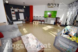 Appartement à Avenida Alemania-Italia. Muy luminoso con balcón y trastero