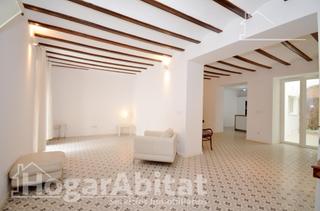 Casa a Pego. Casa espectacular! totalmente reformada con terraza y balcón, en