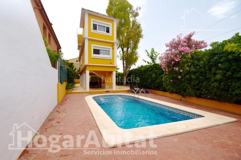 Foto 2bac264a-596b-4c14-bdf2-cf61e16c6c44. Chalet  espectacular! amplio y luminoso con piscina privada y terraza en Moncada
