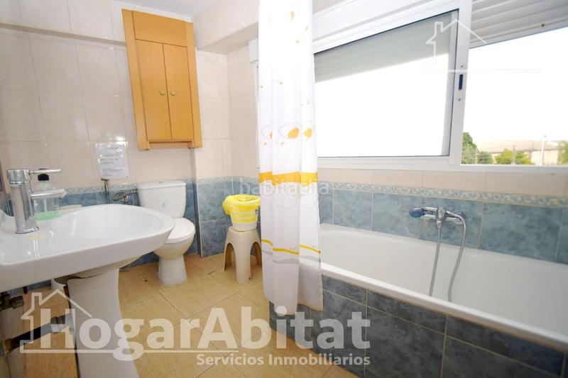 Foto bc285549-b547-400e-bfa1-aa45faf70c94. Chalet  espectacular! amplio y luminoso con piscina privada y terraza en Moncada