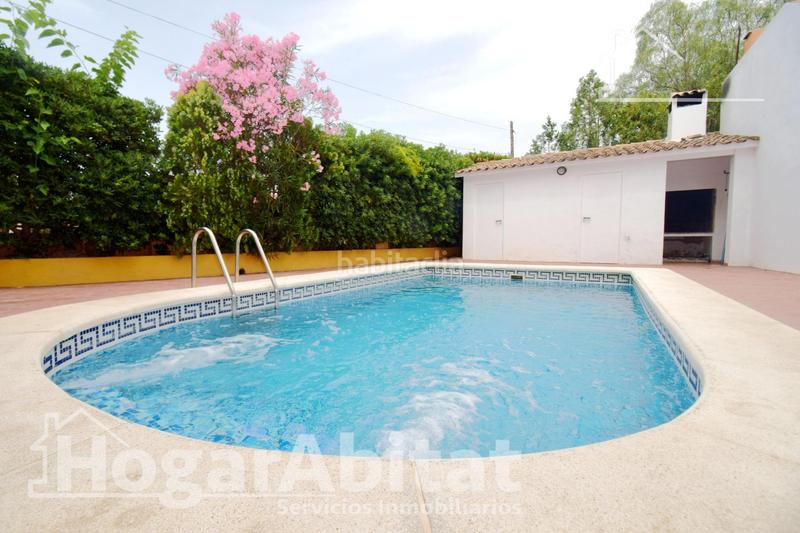 Foto f28fe48c-2b96-4508-a339-576750755c1e. Chalet  espectacular! amplio y luminoso con piscina privada y terraza en Moncada