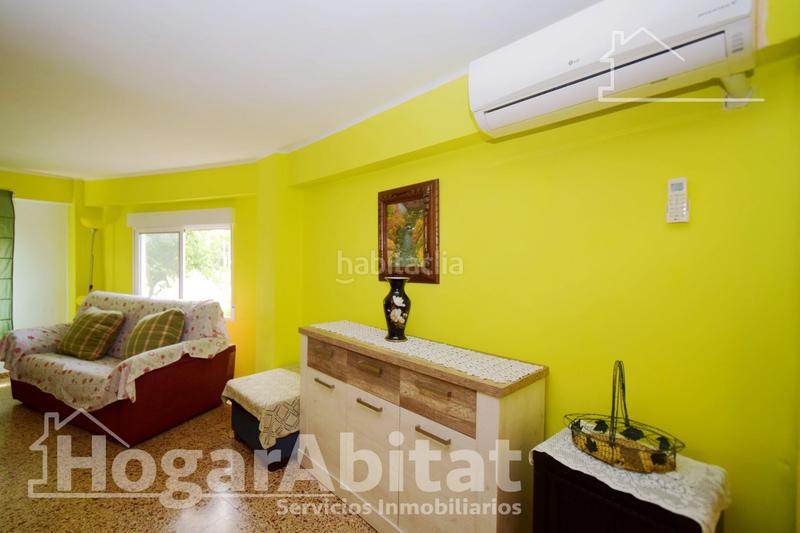 Foto f9b19ee9-133b-4127-8069-38a83988ca8b. Chalet  espectacular! amplio y luminoso con piscina privada y terraza en Moncada