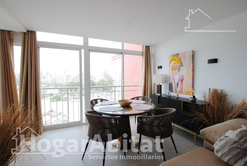 Foto 1e8ab375-9d98-4da3-8391-eb669e6d3a68. Piso reformado con terraza acristalada y garaje junt a la playa en Calp