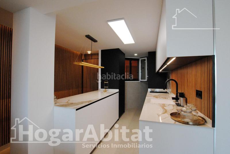 Foto 2606ae40-69f4-4ddc-a9cb-57bcc265f8e9. Piso reformado con terraza acristalada y garaje junt a la playa en Calp