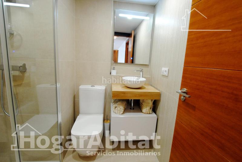 Foto a41e0121-a249-4bc6-bcec-a11a20ed4847. Piso reformado con terraza acristalada y garaje junt a la playa en Calp
