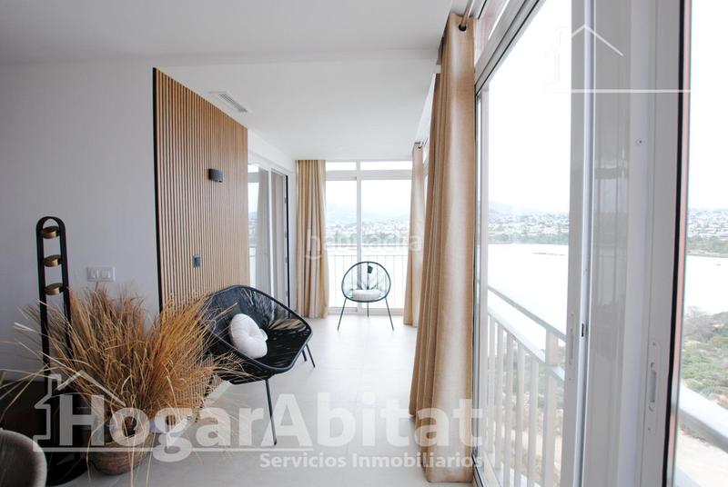Foto e85d81c8-7f7f-4ede-af55-706c34c6ab52. Piso reformado con terraza acristalada y garaje junt a la playa en Calp