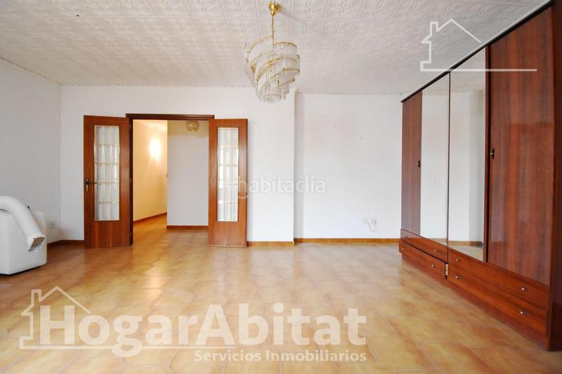 Foto 063ea104-36c6-492a-8a1f-59344e08ef60. Edificio in Favara