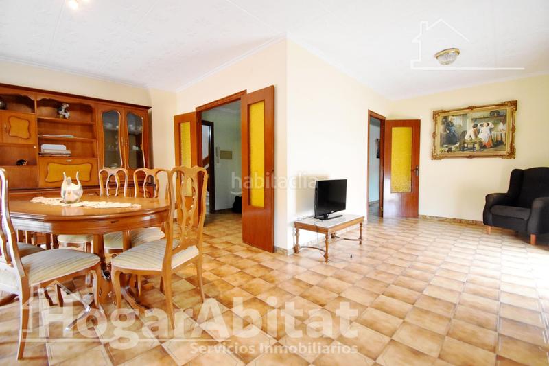 Foto 47a678f8-b579-40df-9caa-b7a989608778. Edificio in Favara