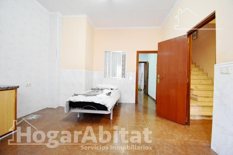 Foto 6b1984fd-ddbb-4bcb-9ea9-f7b768b75b63. Edificio in Favara