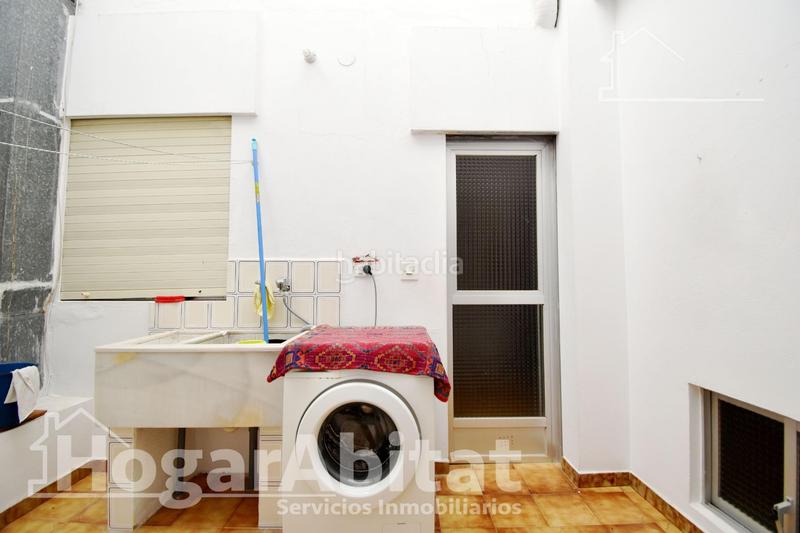 Foto 7bd72acd-2cc3-4f4b-b5ea-5eb20228505d. Edificio in Favara