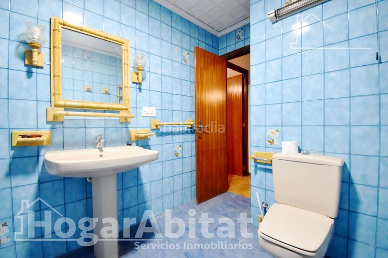 Foto c054df14-edd0-4fff-a018-6550ca537972. Edificio in Favara