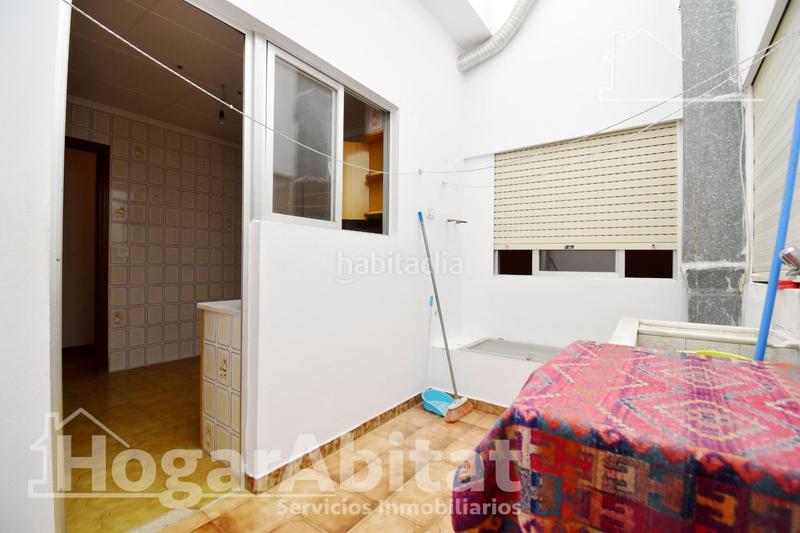 Foto e2b3721a-a5dd-453d-80b1-63a8c6037d9b. Edificio in Favara