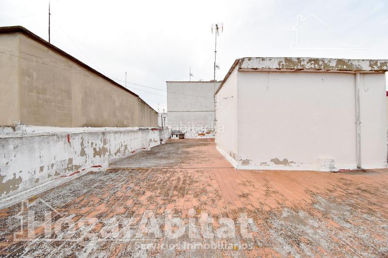 Foto ea8fa8cb-8c32-4257-9dc3-0996817d7bc3. Edificio in Favara